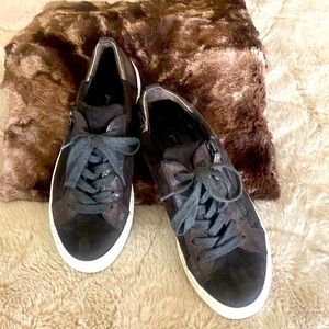 Paul Green women’s designer sneakers brown with a slight sparkle accent